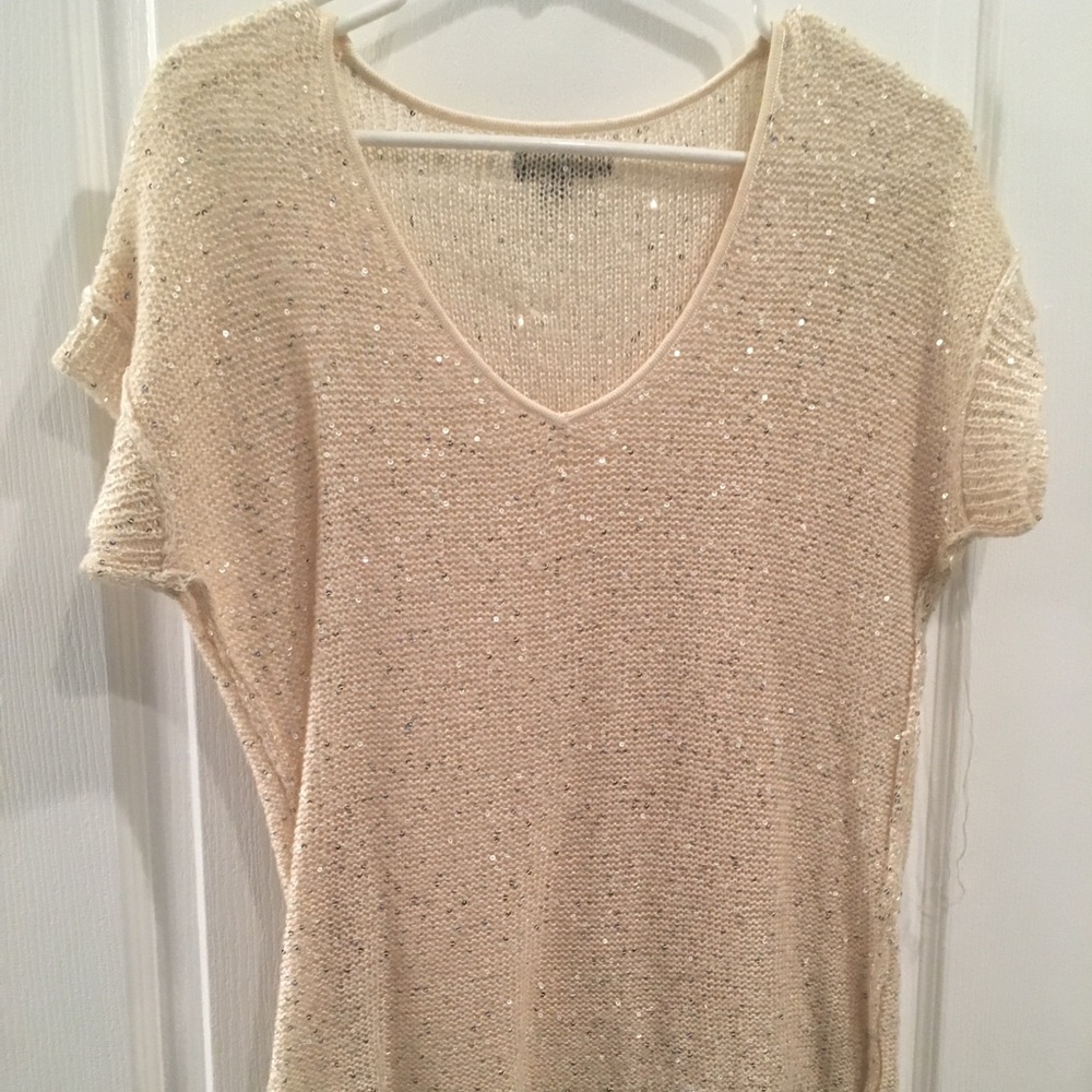 Lightweight sweater